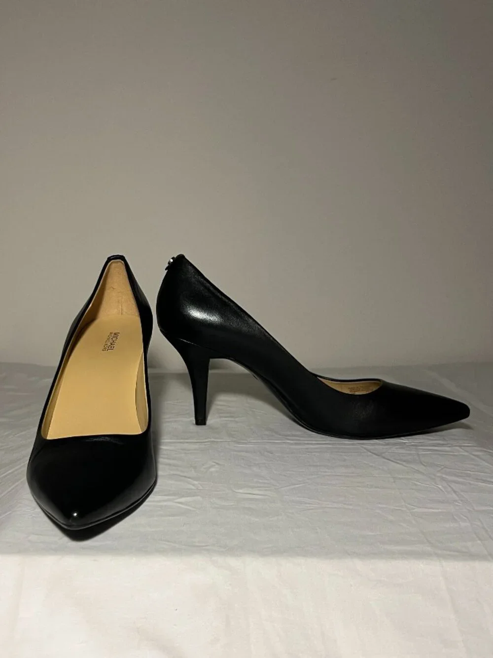 Michael Kors Women’s 11M Black Mid Leather Pump Classic Stiletto-Style Preppy He